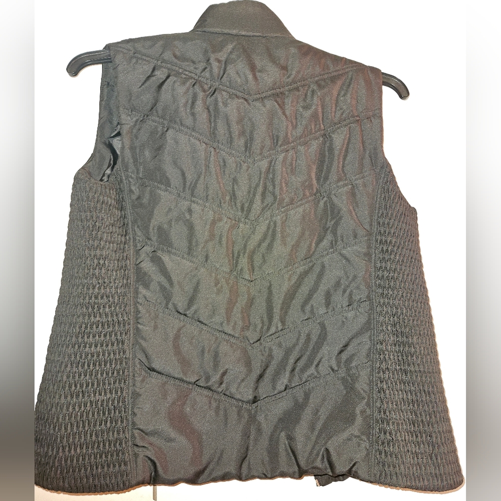 Vest - Picture 3 of 5
